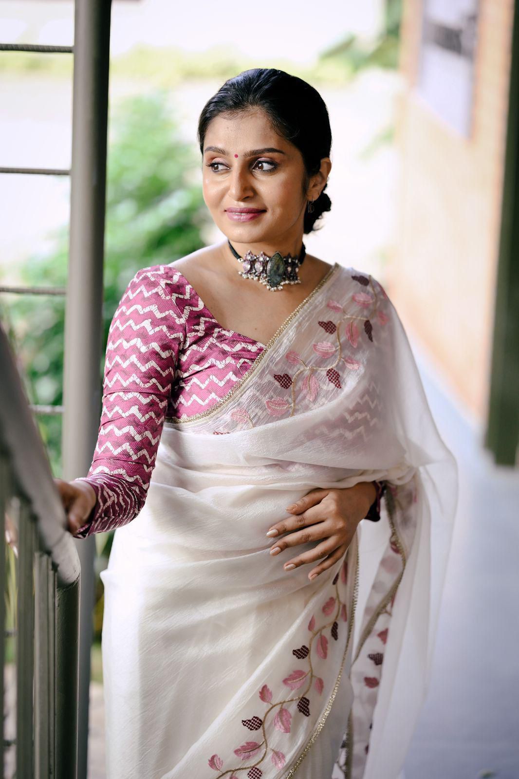 Hooriya Fashions -  premium single color edition deaigner saree.
