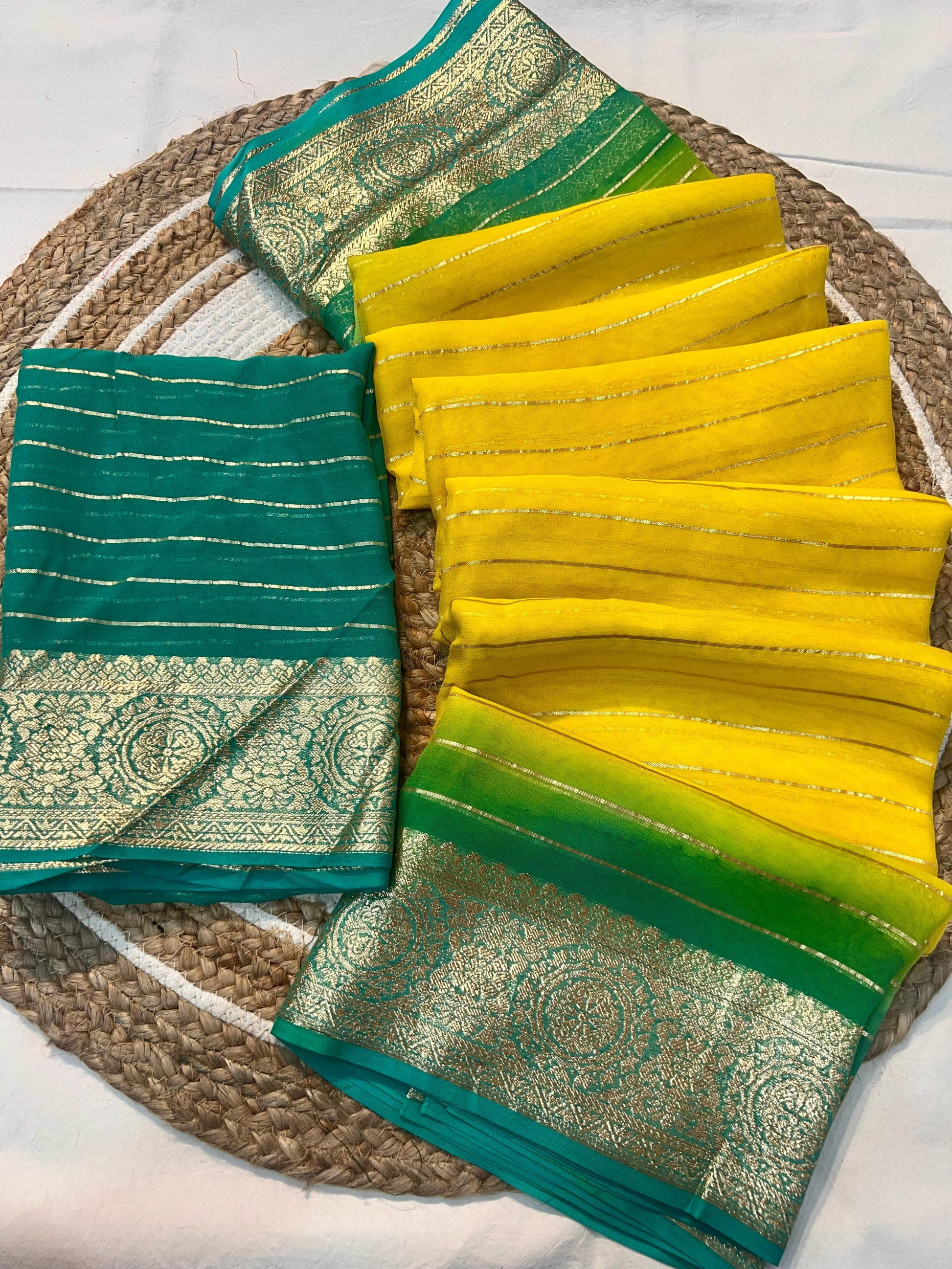 Hooriya fashions - 3D Viscose Georgette Saree