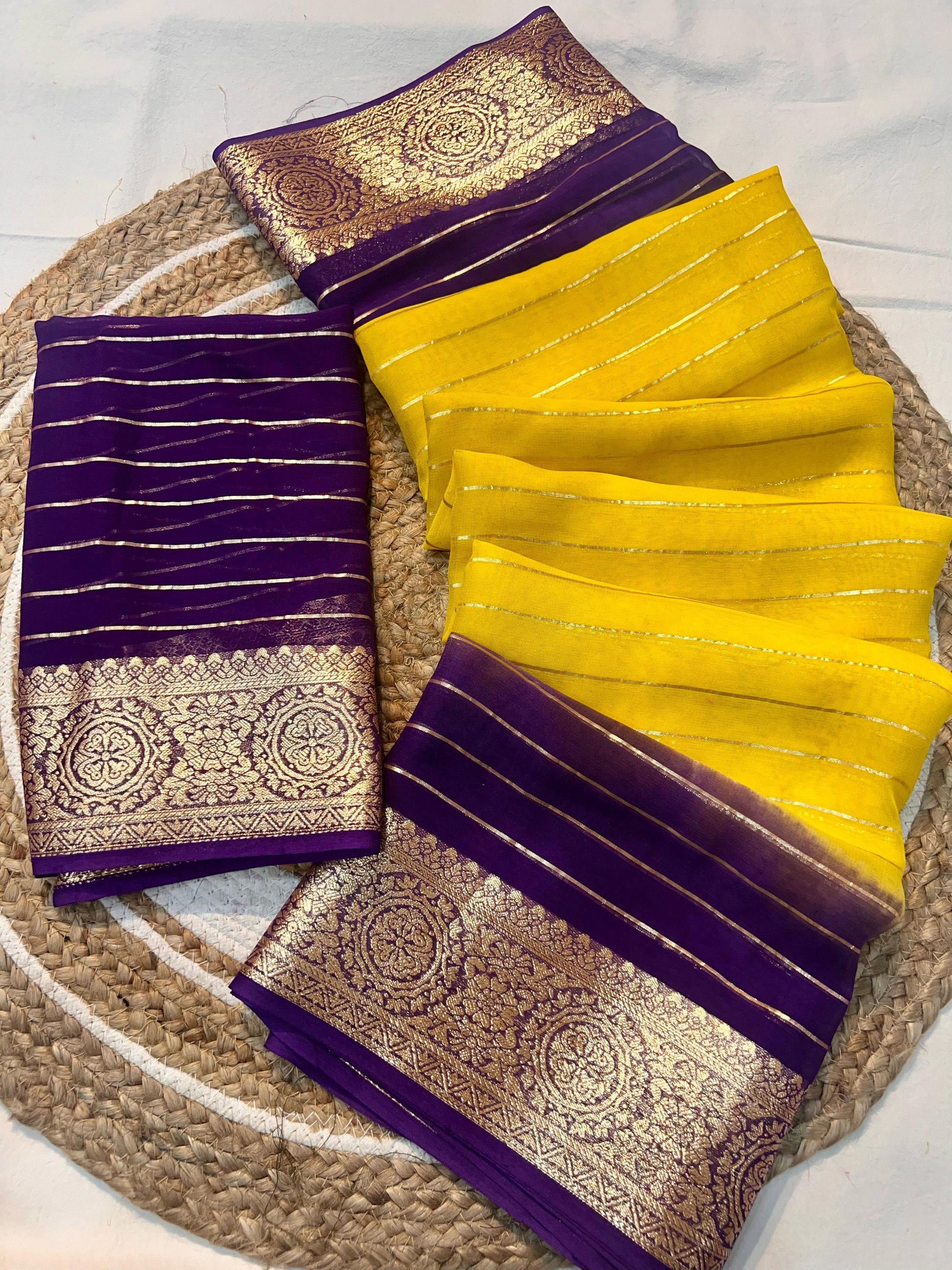 Hooriya fashions - 3D Viscose Georgette Saree