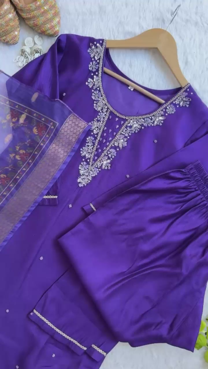Hooriya fashions - Designers Kurti Pent Dupatta 3 pic Set