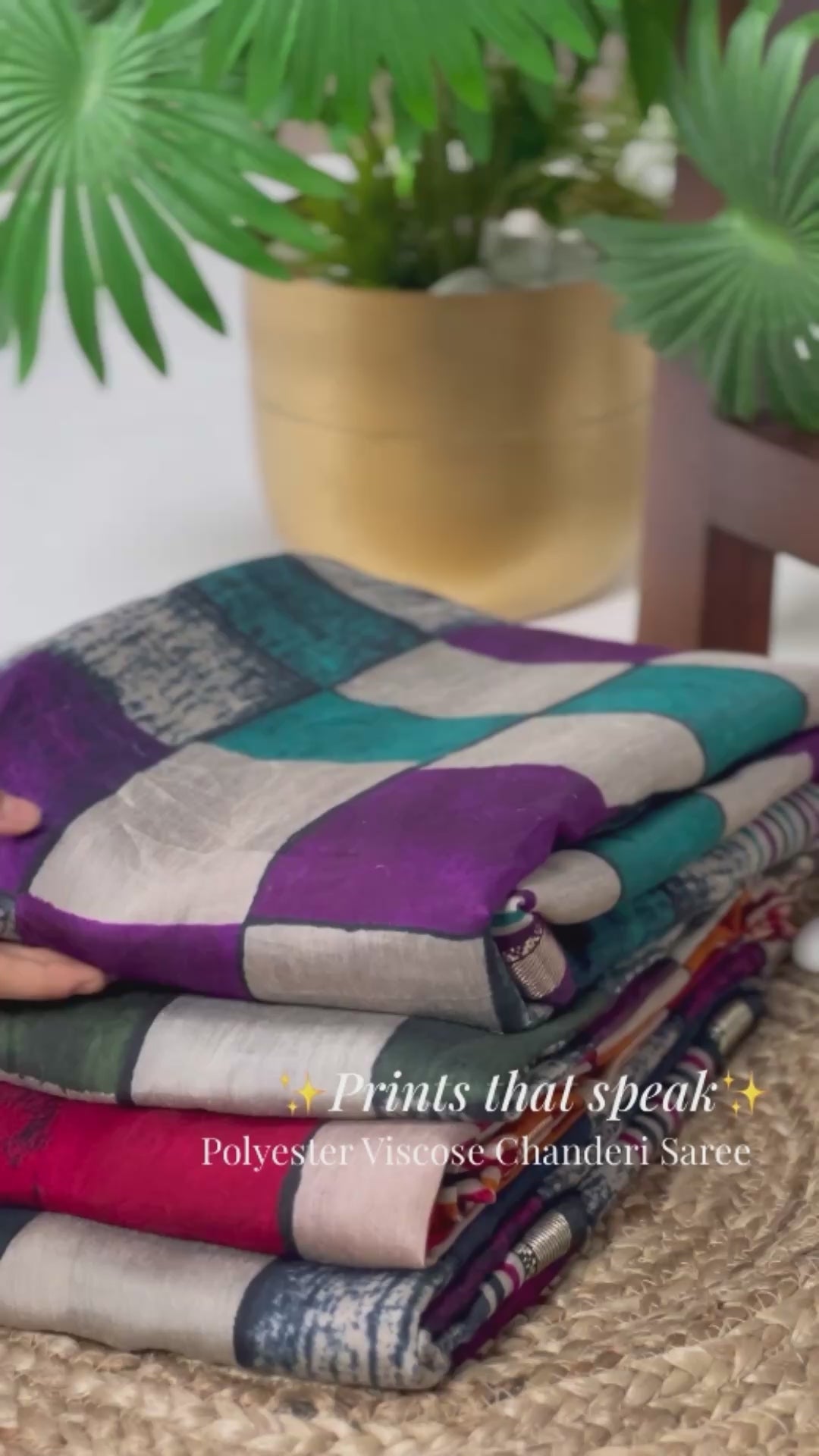 Hooriya fashions - Woven whispers of royalty, wrapped in Chanderi charm Saree.