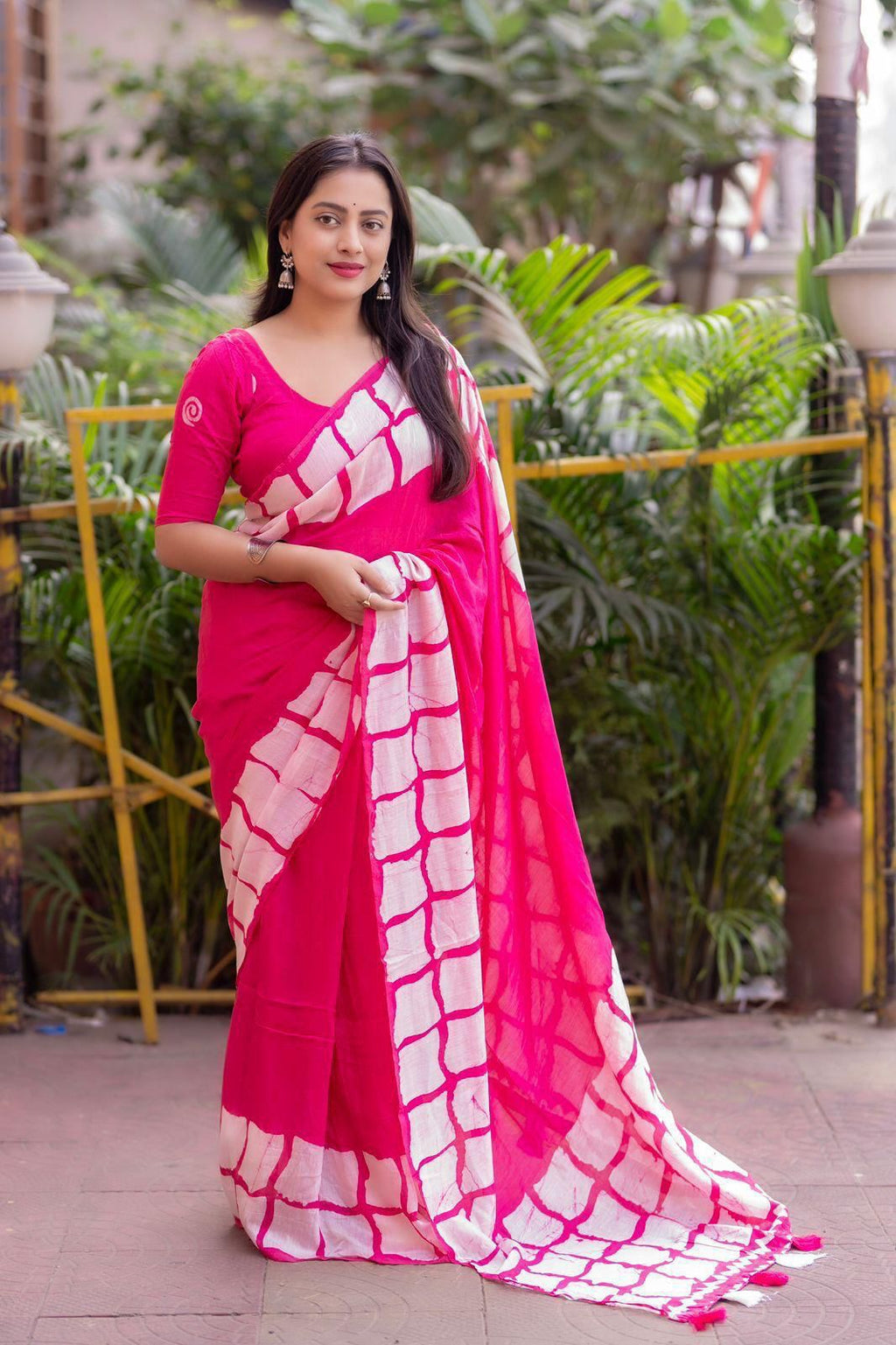Hooriya Fashions - New pure chanderi batik sarees.