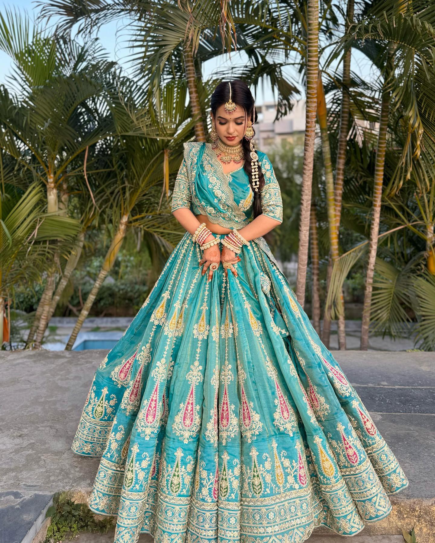 HOORIYA FSHIONS - Heavy Embroidery Lenhanga Choli