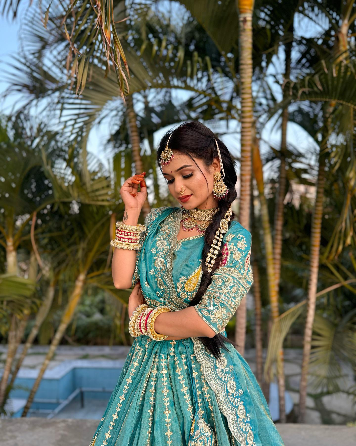 HOORIYA FSHIONS - Heavy Embroidery Lenhanga Choli