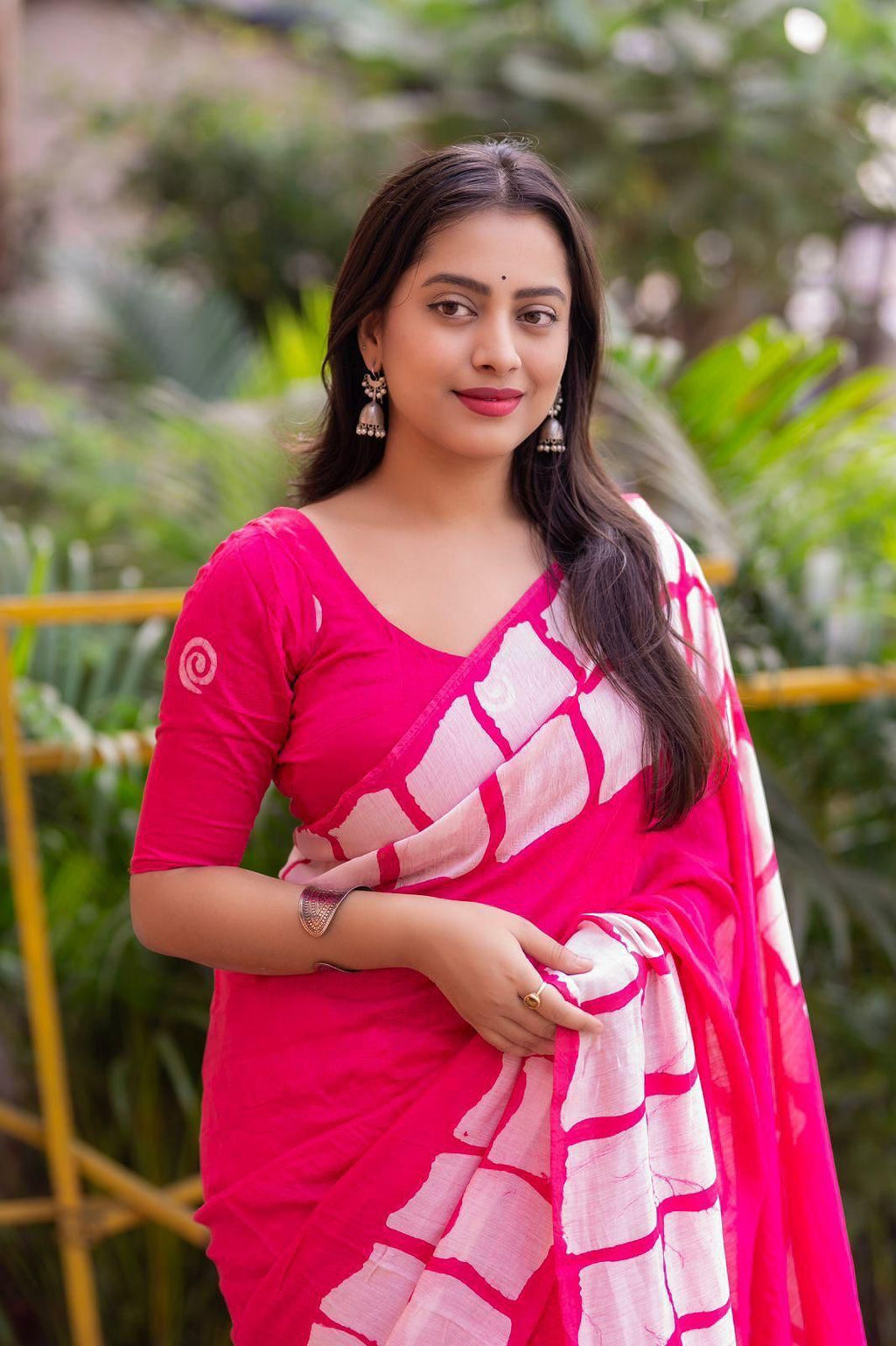 Hooriya Fashions - New pure chanderi batik sarees.