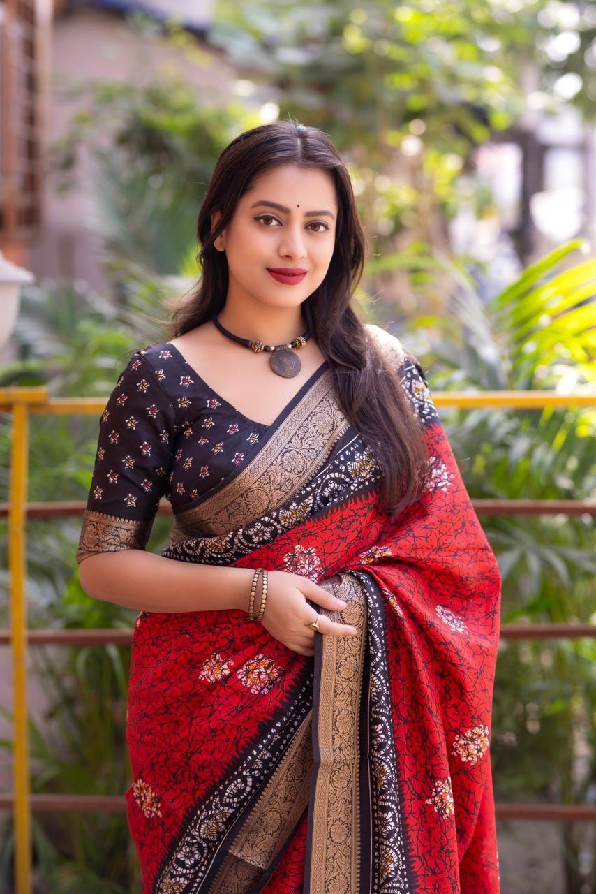 Hooriya Fashions - New fancy crack batik saree.