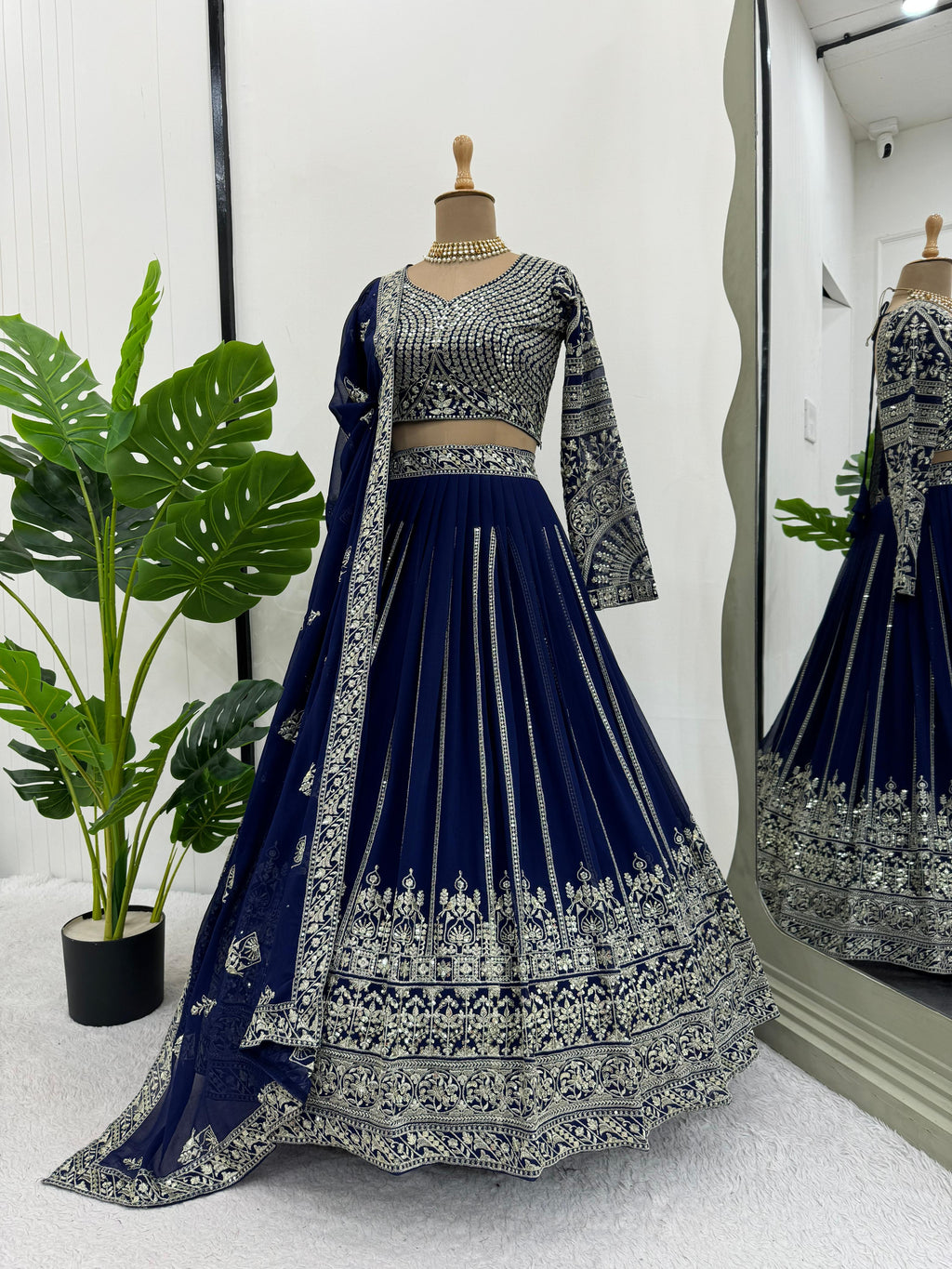 Hooriya Fashions - Lehenga Choli