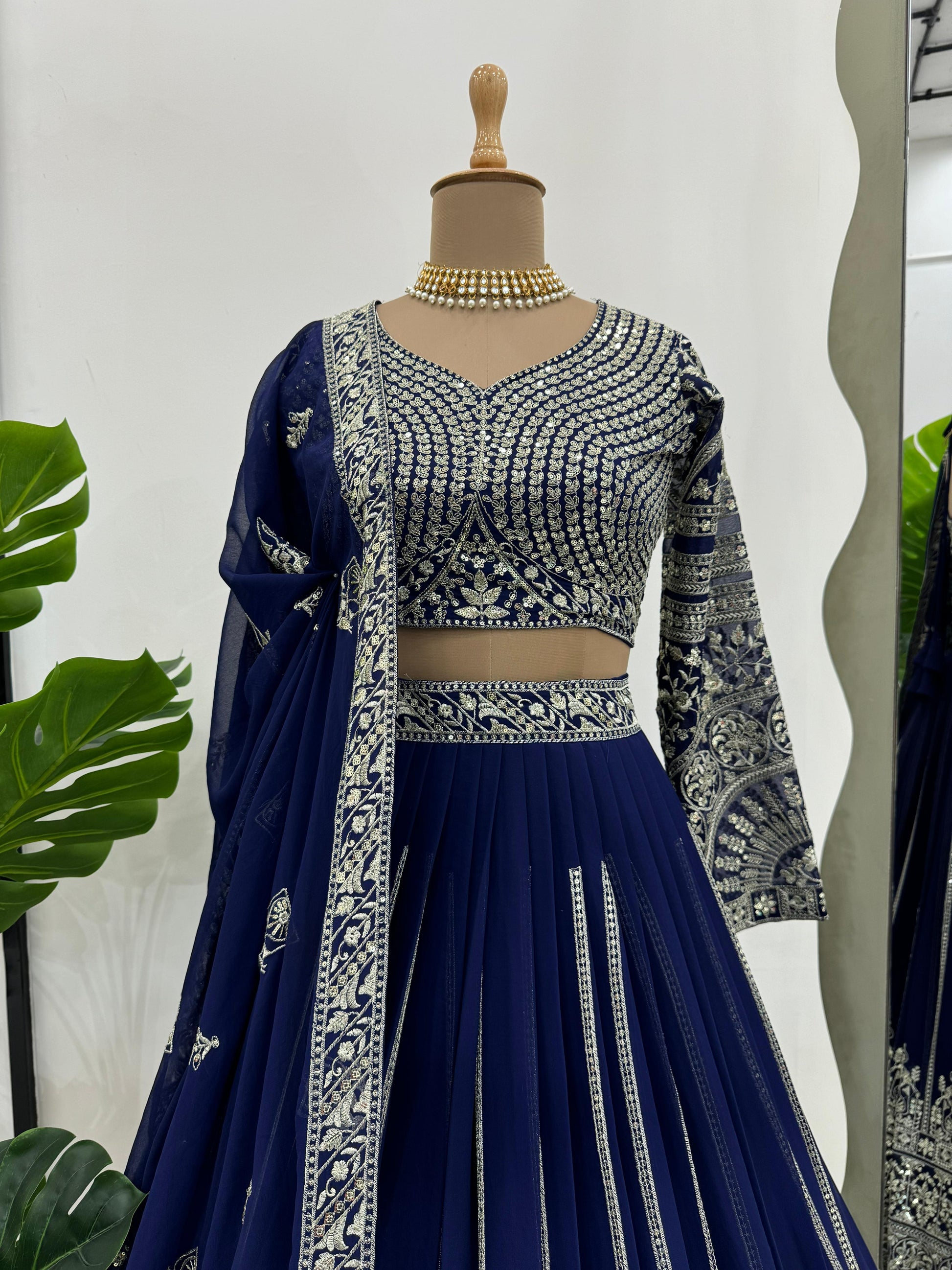 Hooriya Fashions - Lehenga Choli
